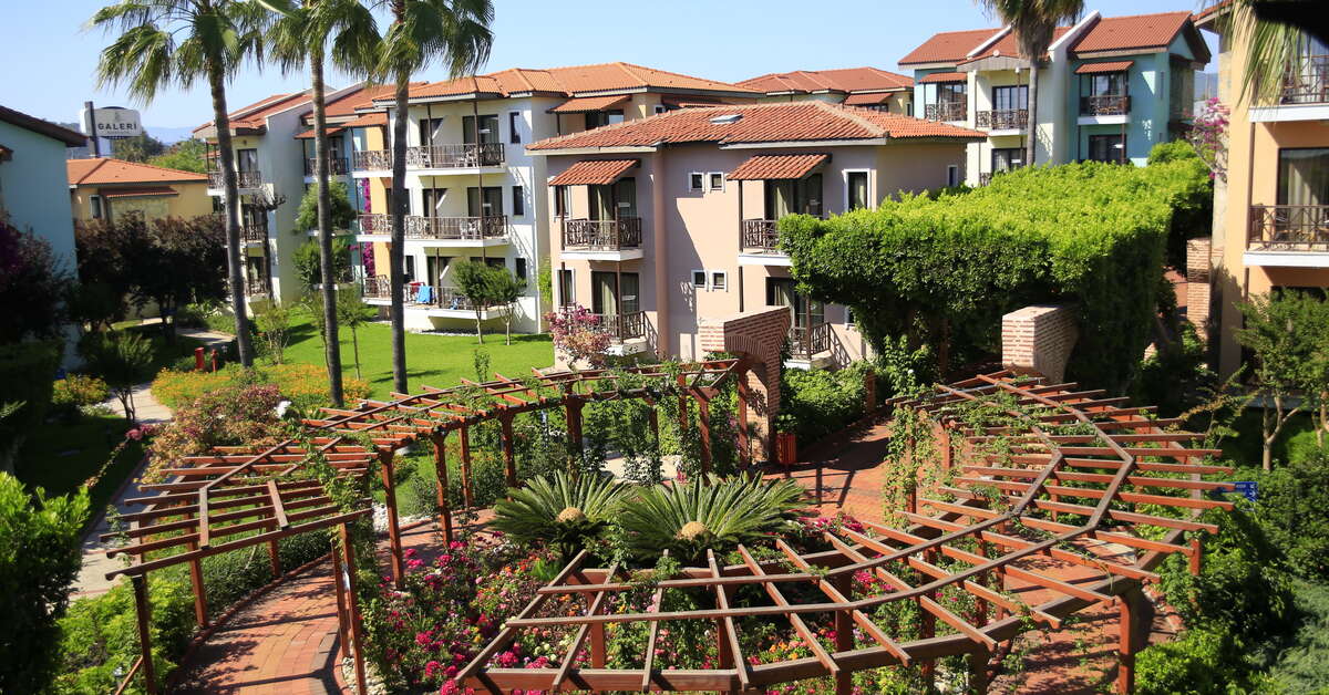 Een foto van de buitenkant van Gypsophila Holiday Village