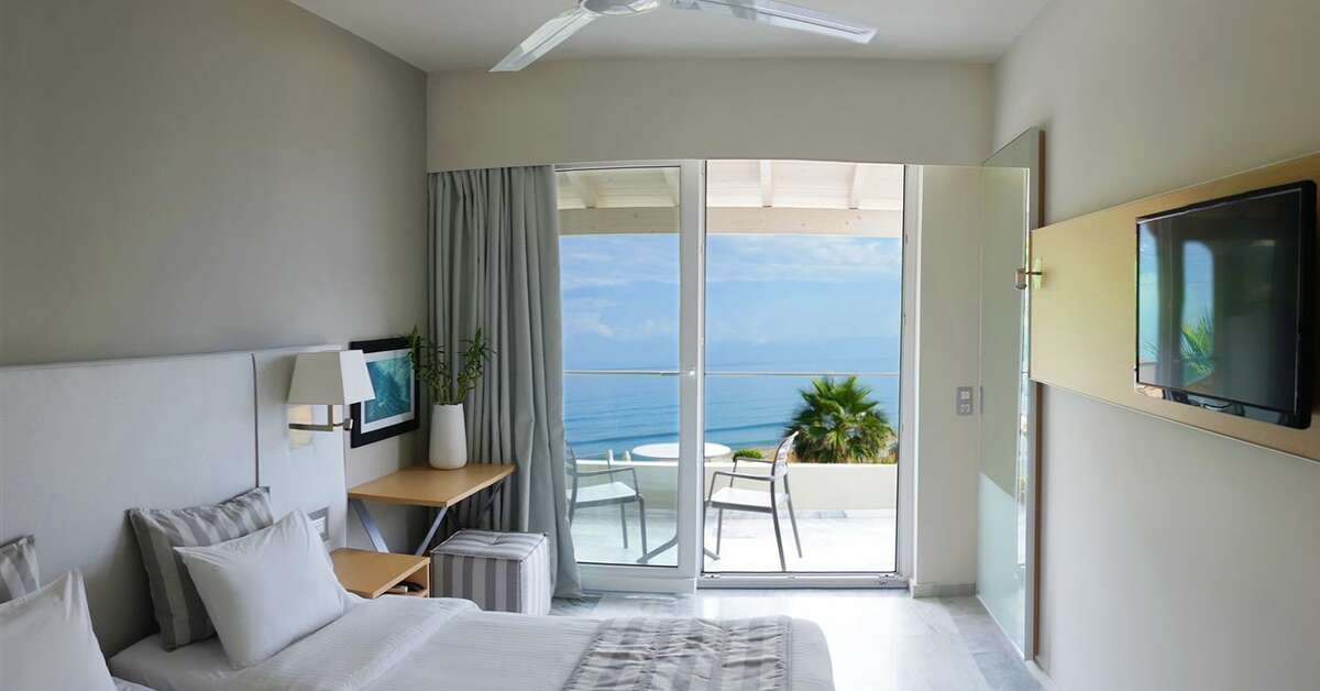 Ein Foto Acharavi Beach Hotel