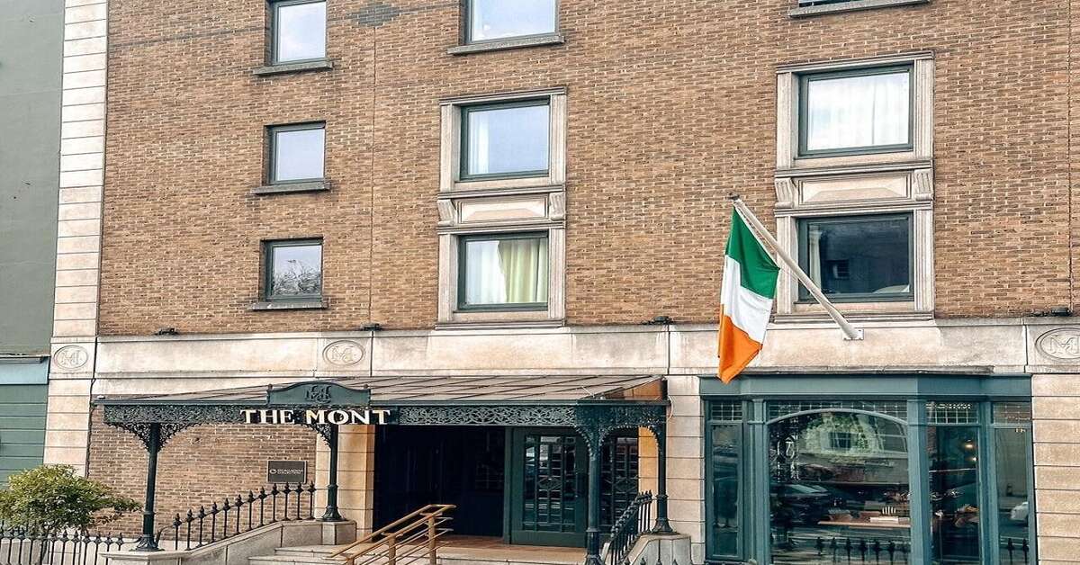 Een foto van The Mont Hotel