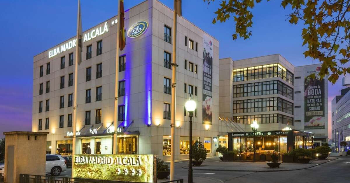 Een foto van de buitenkant van Elba Madrid Alcala