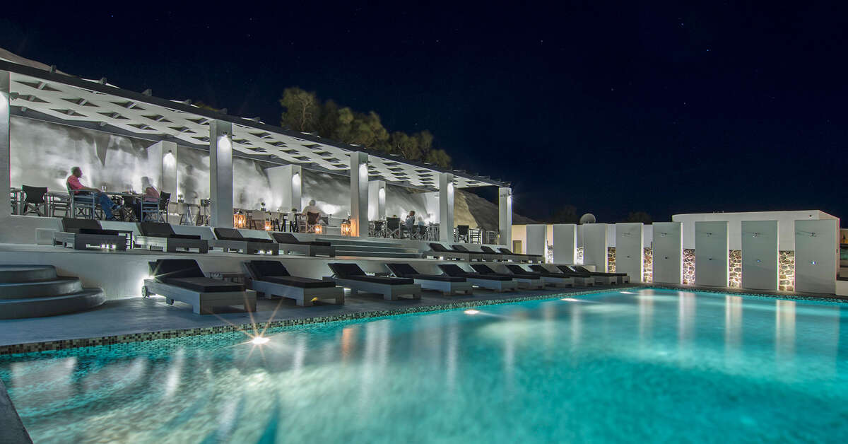 Een foto van het zwembad bij Grand Ambassador Santorini by Trend Hotels