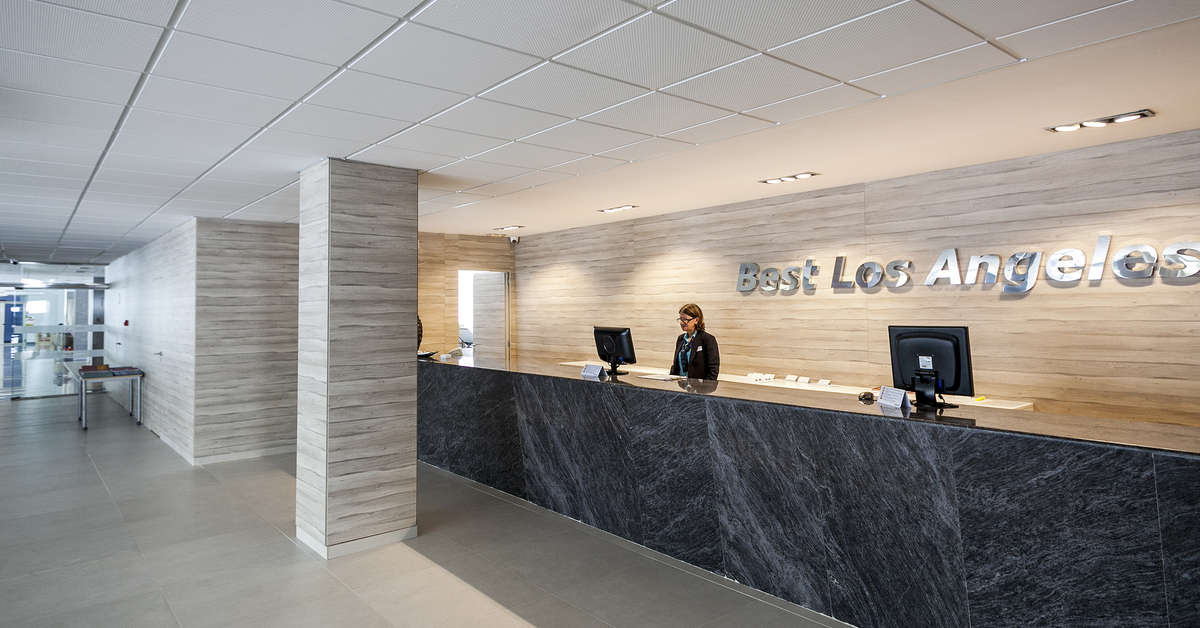 Een foto van het interieur van Best Los Angeles