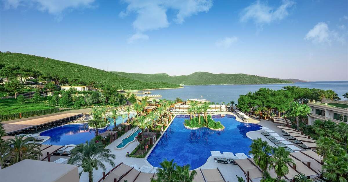 Een foto van het zwembad bij Vogue Hotel Supreme Bodrum