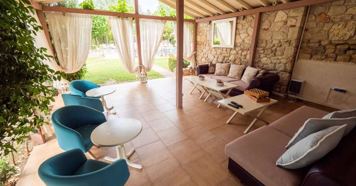 Een foto van het interieur van Petrino Eco Village