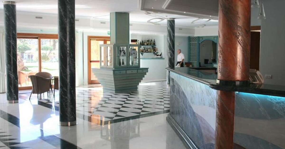 Een foto van het interieur van Hotel Marana
