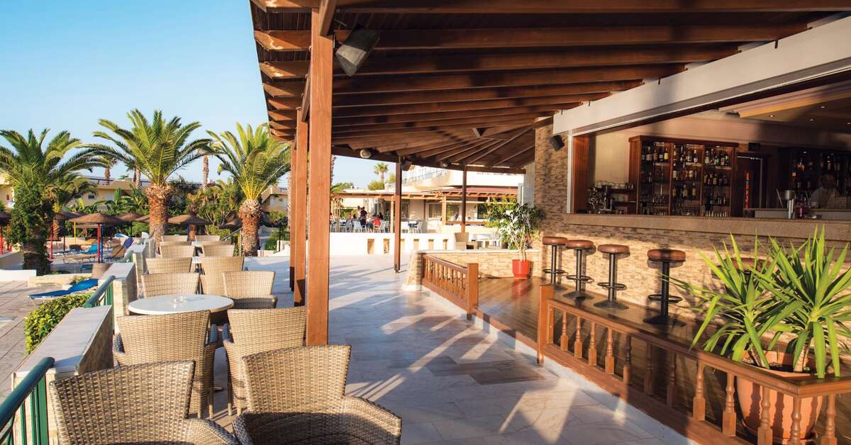 Ein Foto von der Terrasse im Euro Village Achilleas Hotel
