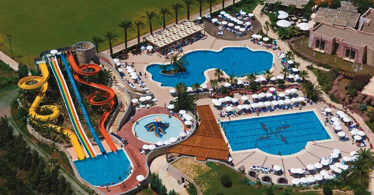Een foto van het zwembad bij Blue Waters Club & Resort