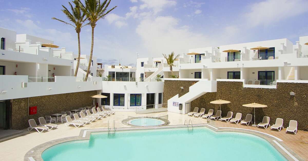 Ein Foto vom Pool im Aqua Suites