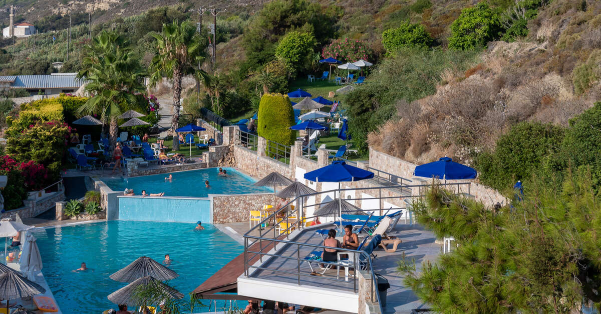 Een foto van het zwembad bij Sirene Beach Hotel