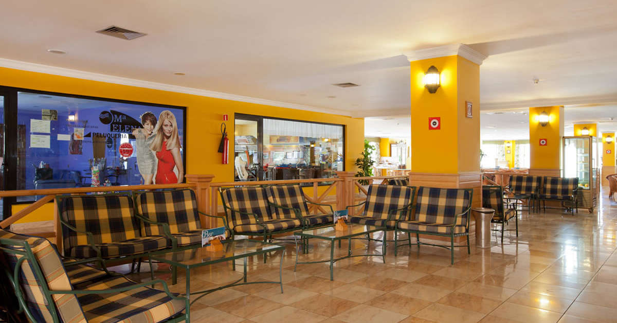 Een foto van het interieur van Best Roquetas
