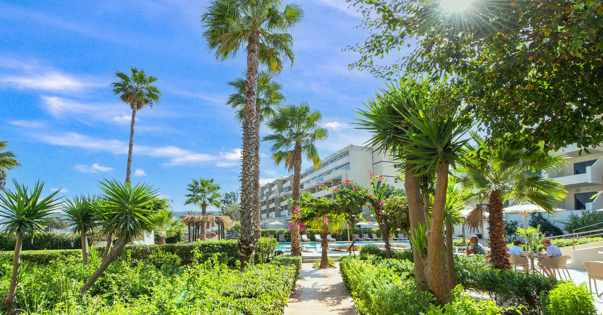 Ein Foto von der Außenansicht des Ixia Dream Beachfront Hotel