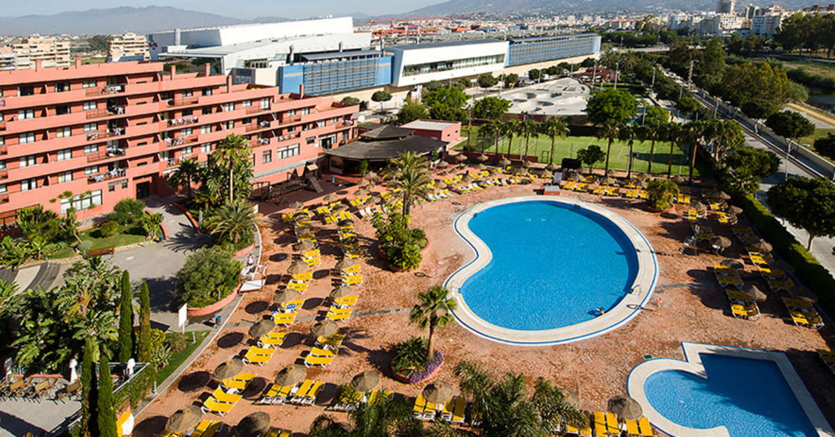 Een foto van het zwembad bij Fuengirola Beach Aparthotel