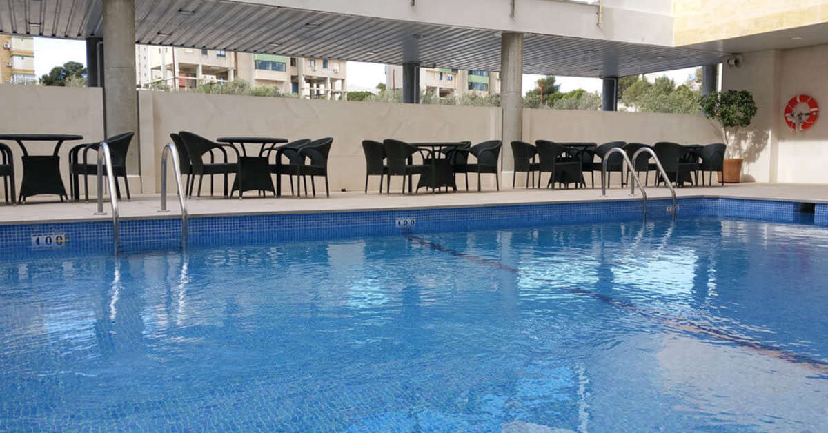 Een foto van het zwembad bij Hotel Carlos I