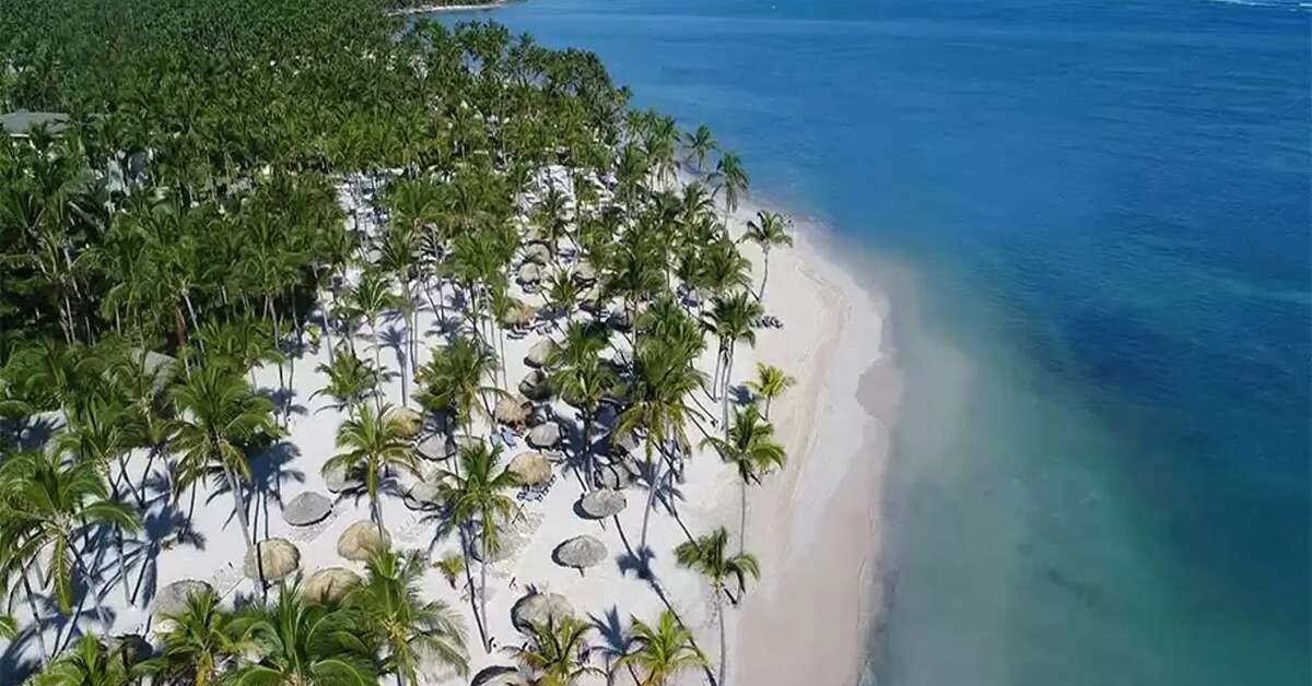 Een foto van het strand bij Catalonia Punta Cana