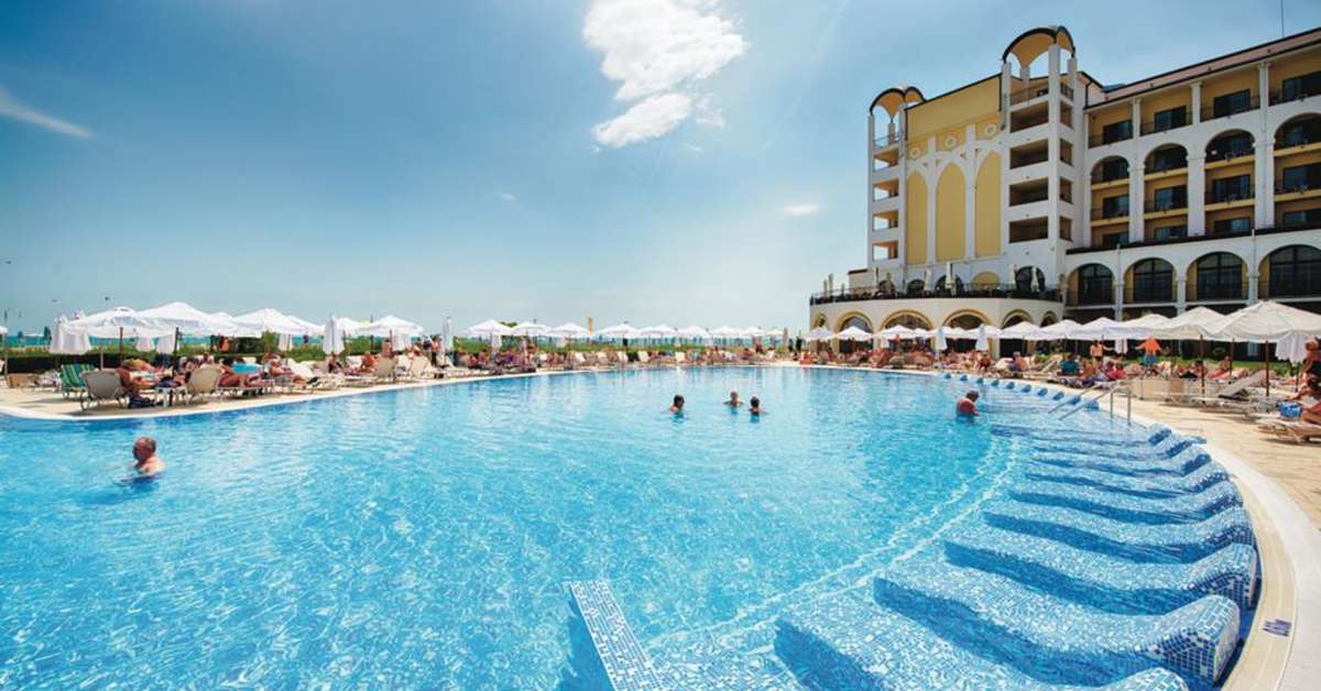 Een foto van Alua Helios Bay