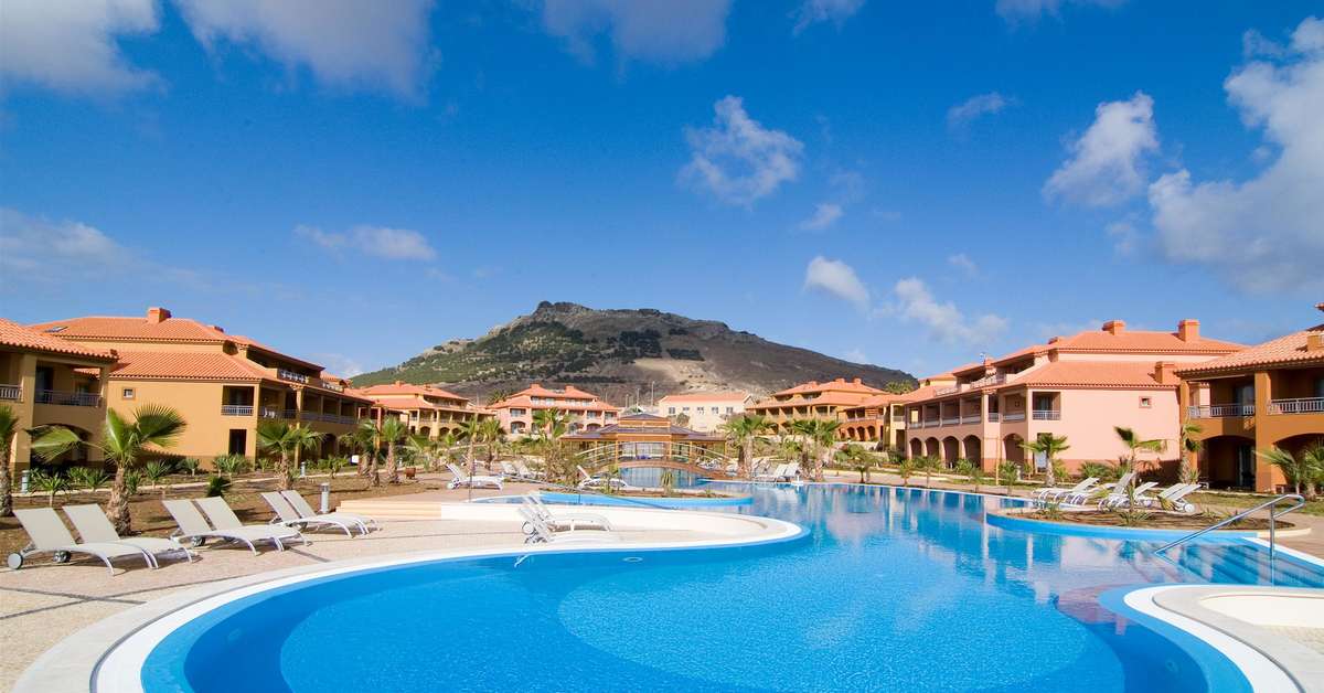 Een foto van het zwembad bij Pestana Porto Santo Beach Resort & Spa