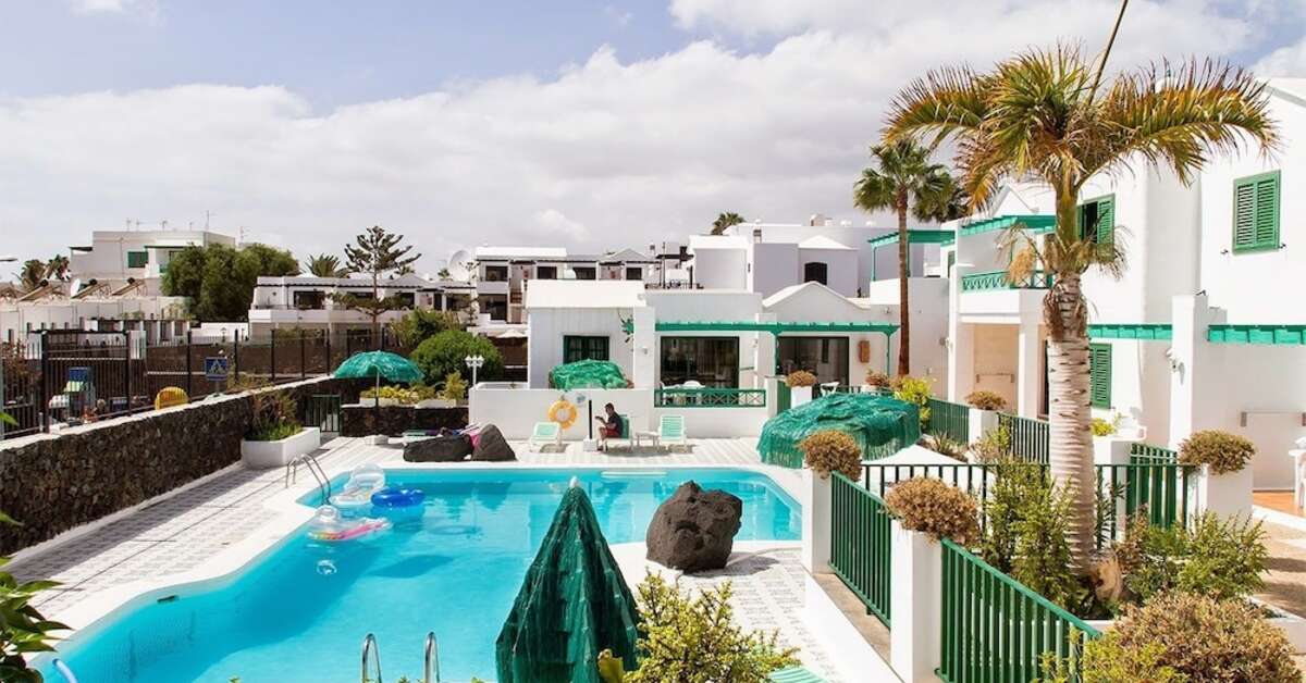 Ein Foto vom Pool im Apartments Las Acacias