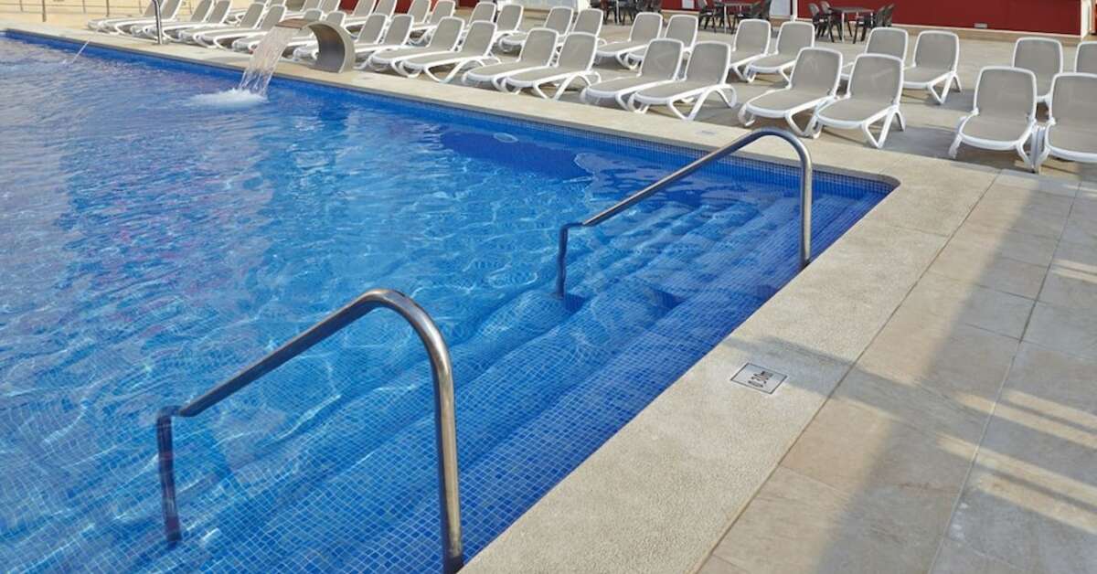 Ein Foto vom Pool im Hotel Caribbean Bay