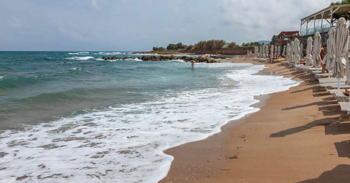 Een foto van het strand bij Harmony Rethymno Beach Hotel