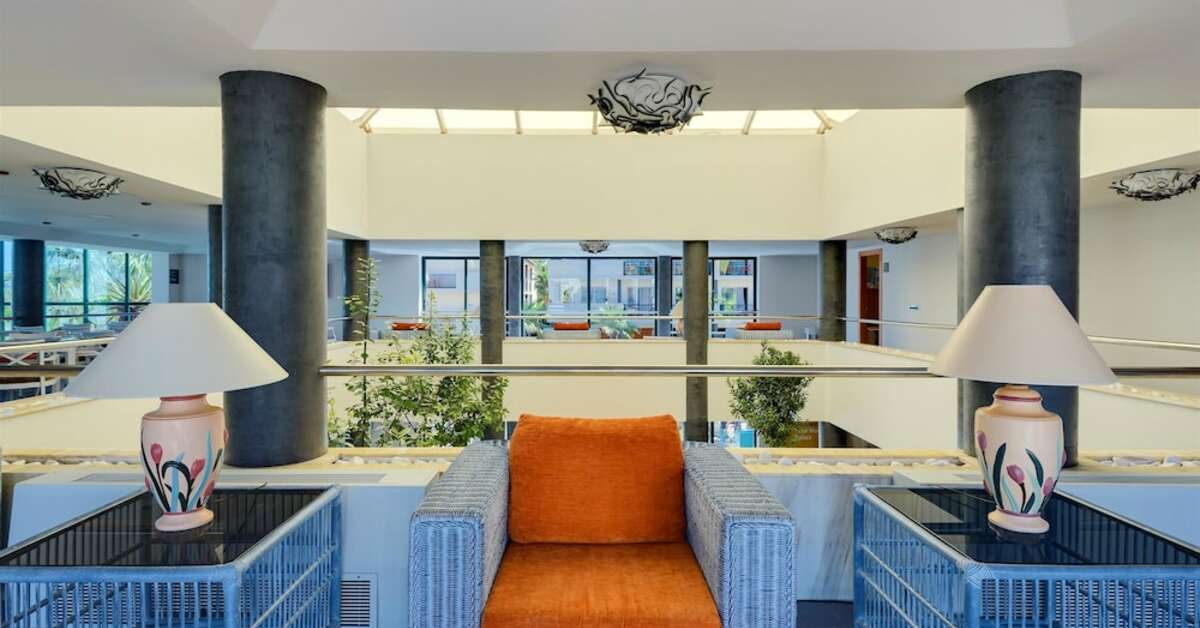 Een foto van het interieur van Occidental Ibiza