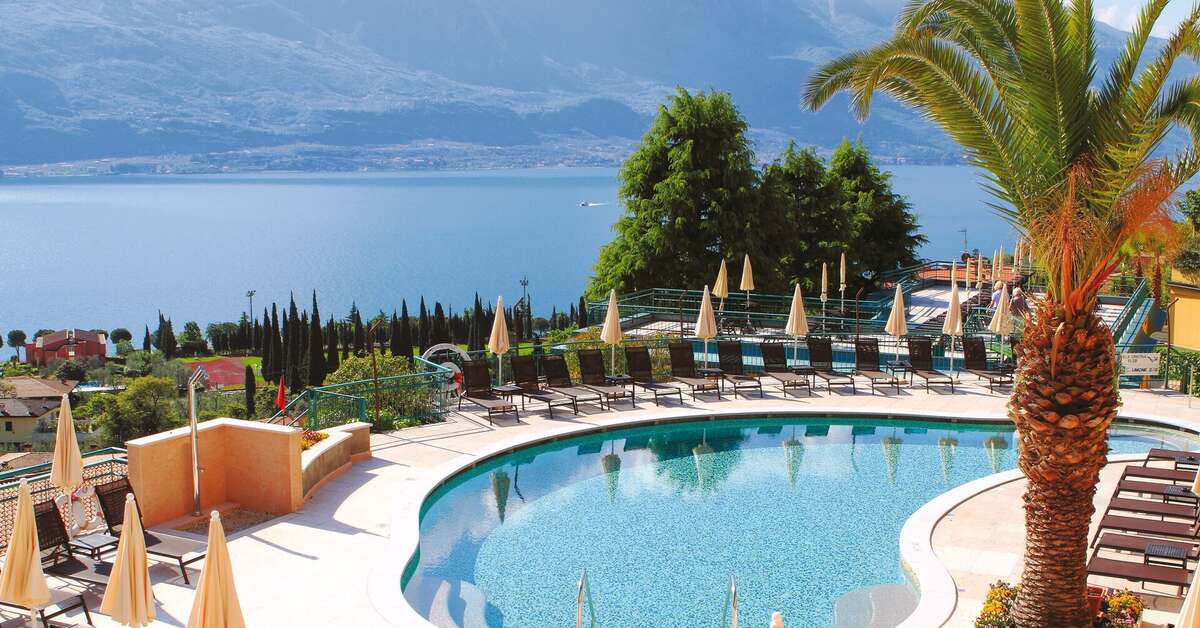 Een foto van het zwembad bij Hotel Cristina
