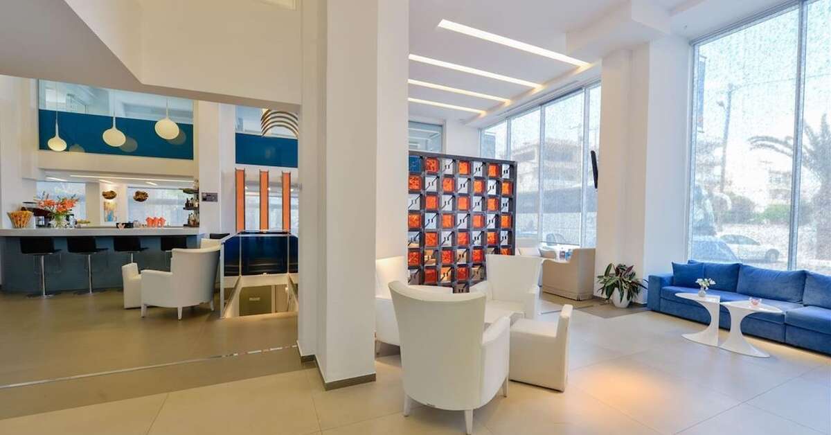 Een foto van het interieur van Hotel Astron