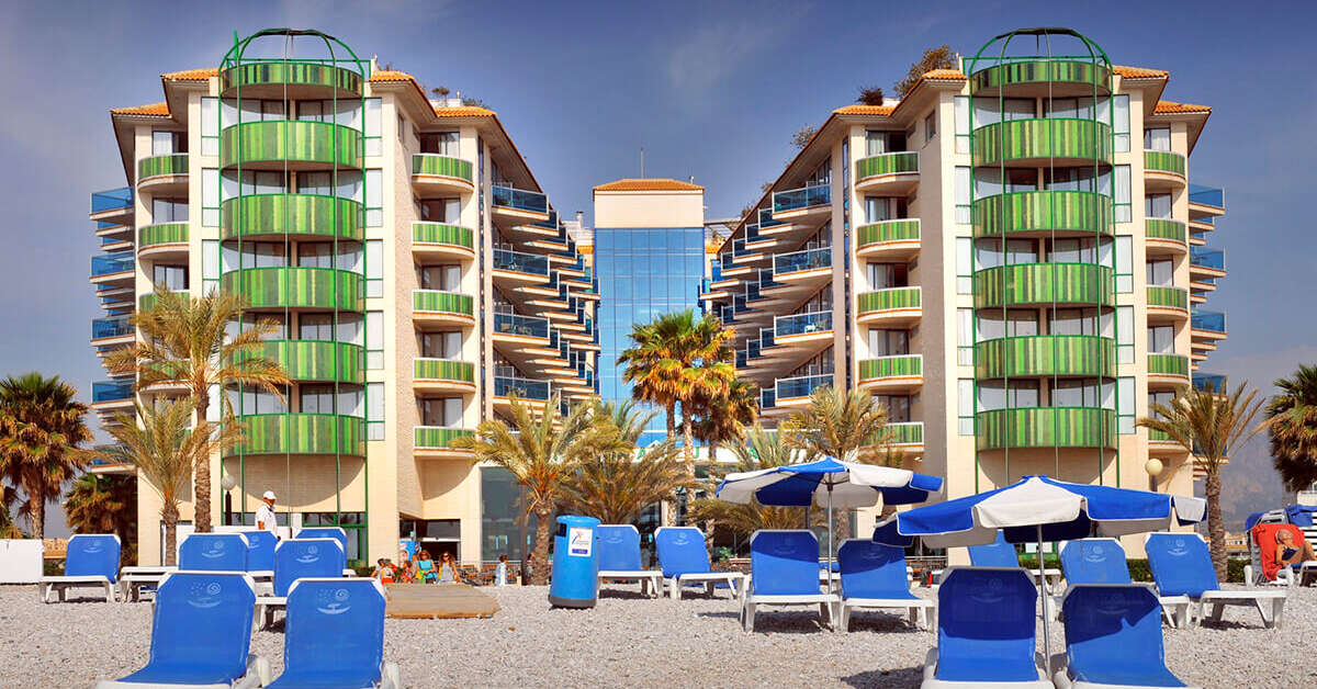 Een foto van de buitenkant van Hotel Kaktus Albir