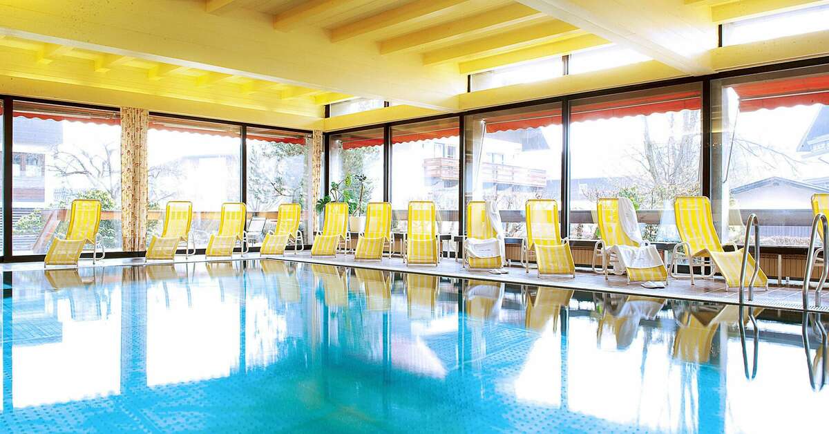 Een foto van het zwembad bij Hotel Alpina Bad Hofgastein