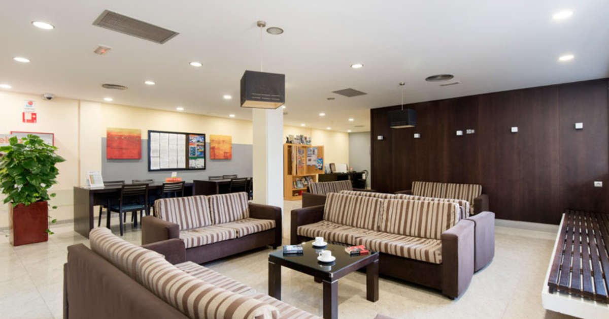 Een foto van het interieur van Floresta Aparthotel