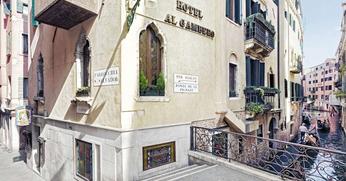 Een foto van de buitenkant van Antica Locanda Al Gambero