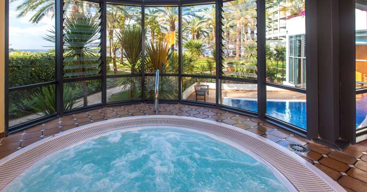 Ein Foto vom Pool im Pestana Grand Premium Ocean Resort