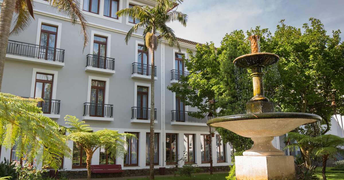 Een foto van de buitenkant van Azoris Angra Garden