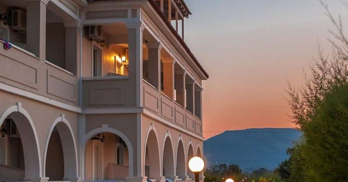 Een foto van de buitenkant van Surreal Klelia Beach Hotel
