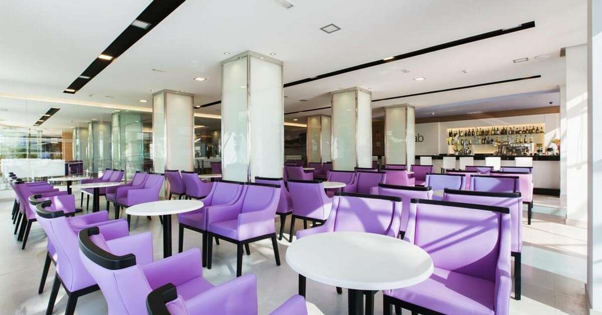 Een foto van de faciliteiten bij Agua Beach Hotel