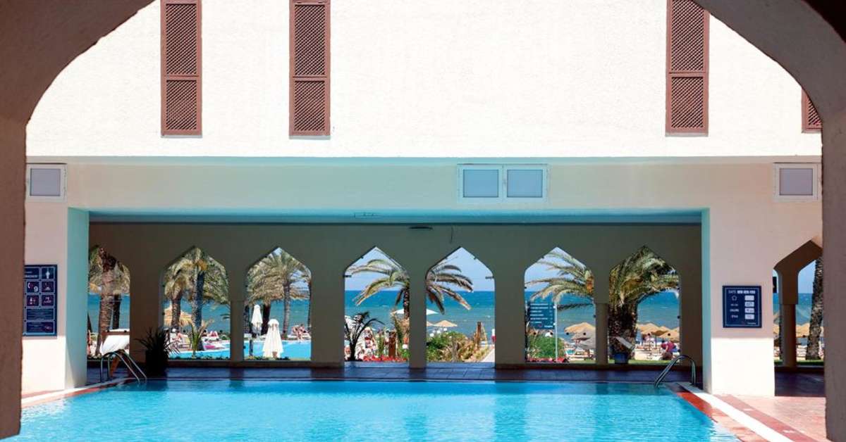 Een foto van het zwembad bij TUI Blue Scheherazade