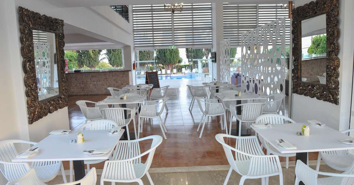 Een foto van de faciliteiten bij Fedrania Gardens Hotel