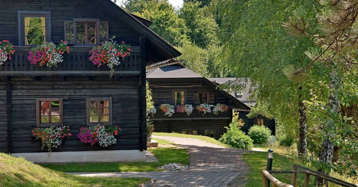 Een foto van de buitenkant van Vakantiepark Naturelhotel Schönleitn