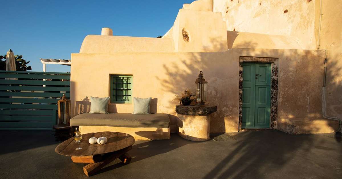 Een foto van het terras bij Remezzo Villas