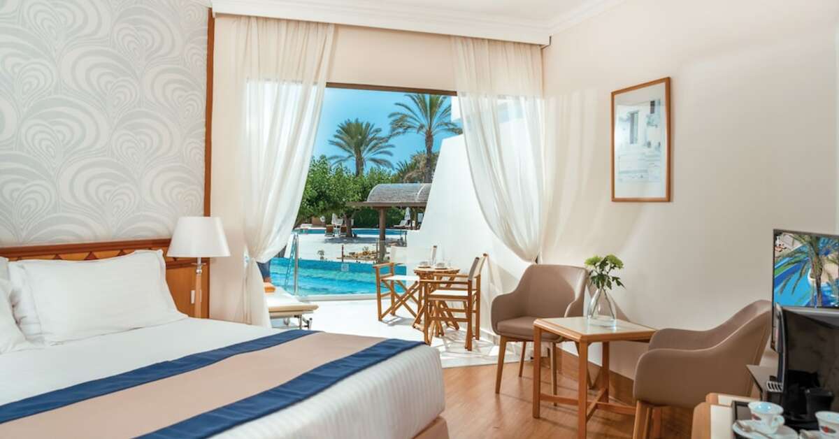 Een foto van Constantinou Bros Athena Beach Hotel