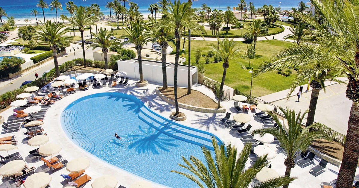 Een foto van het zwembad bij Allsun Hotel Bahia del Este