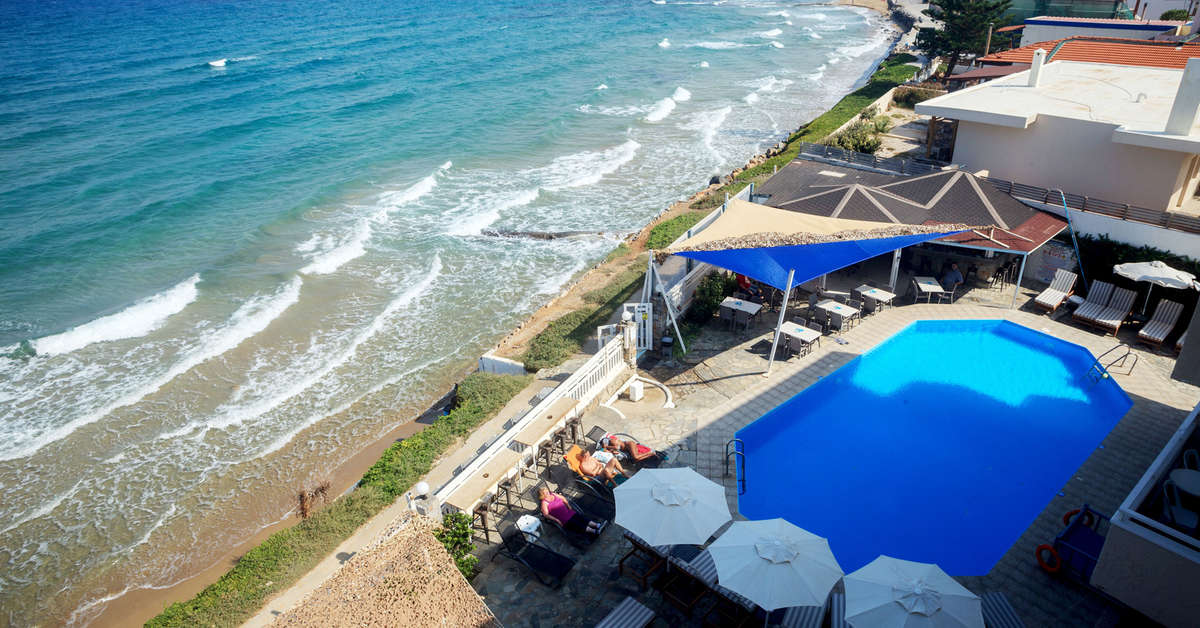 Een foto van het zwembad bij Sunset Beach Hotel
