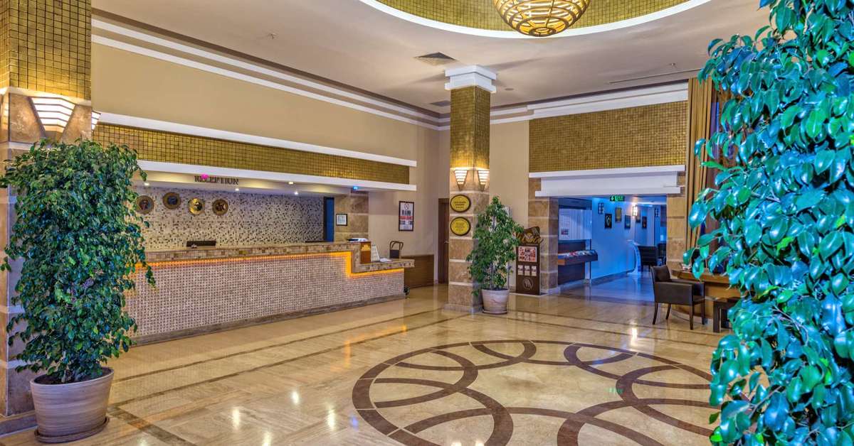 Ein Foto vom Innenbereich im Royal Atlantis Spa & Resort