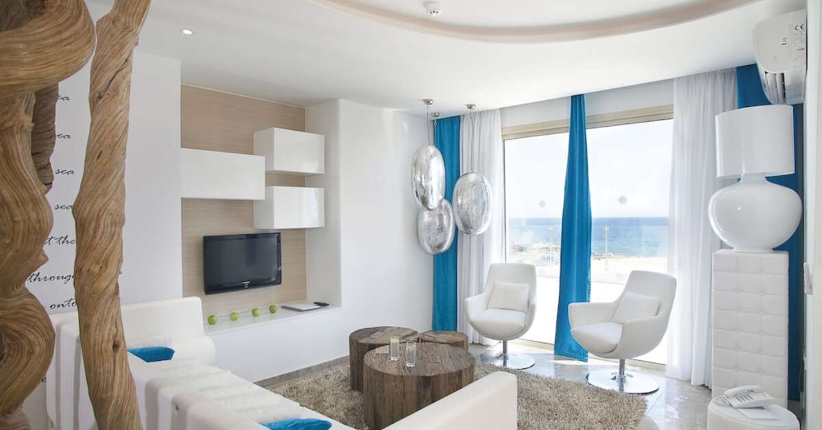 Een foto van Louis Althea Kalamies Luxury Villas