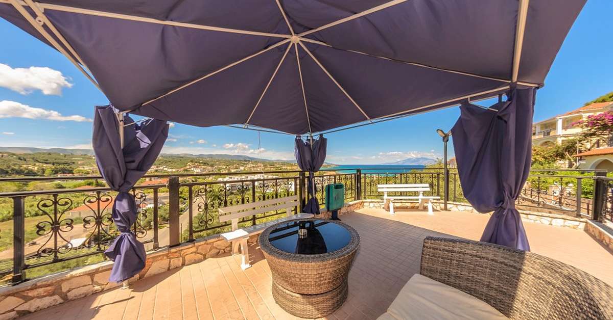 Een foto van het terras bij Zante Palace