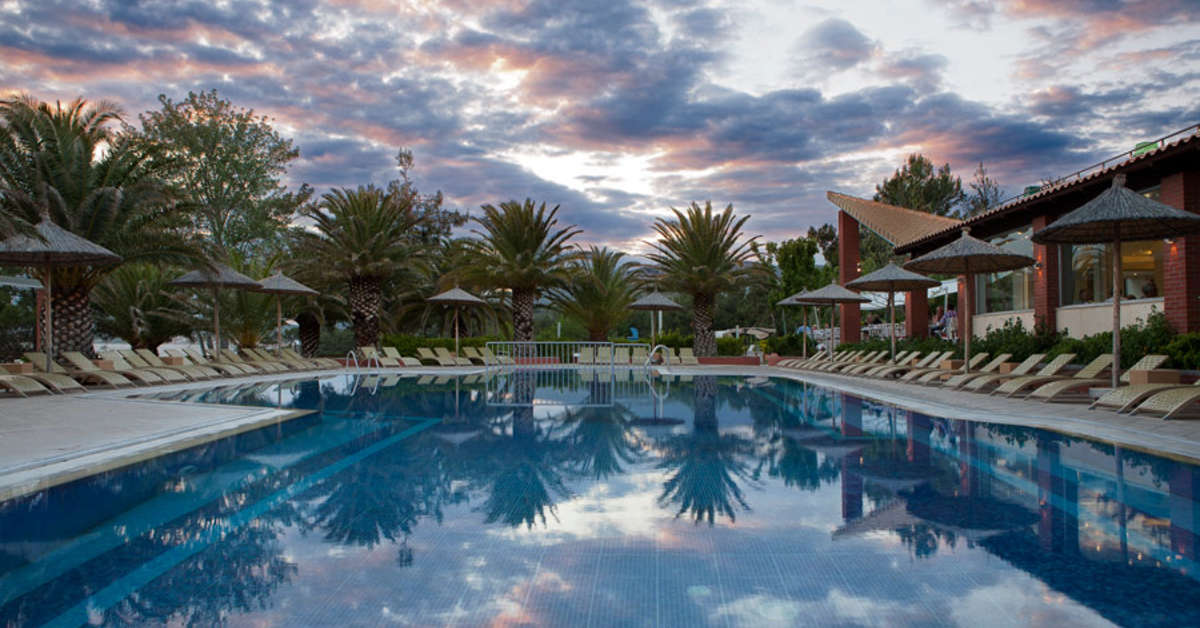 Een foto van het zwembad bij Alexandra Beach Thassos Spa Resort