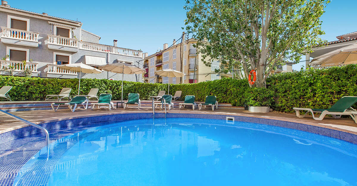 Een foto van het zwembad bij Hotel Bella Mar