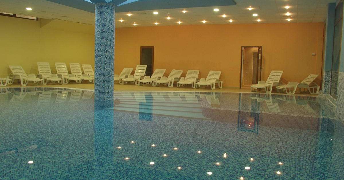 Een foto van het zwembad bij Hotel Mirabelle