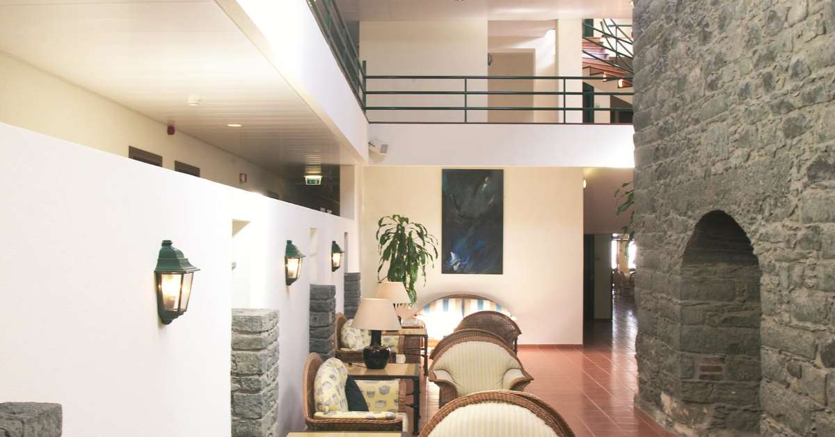 Een foto van het interieur van Hotel Torre Praia