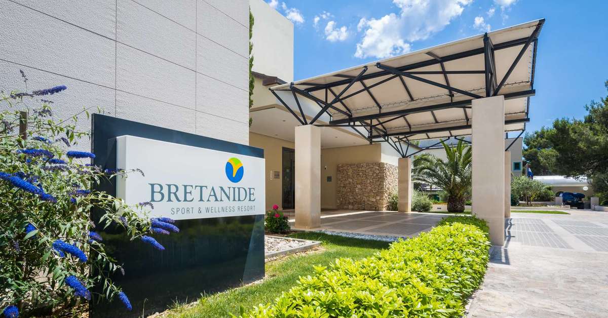 Een foto van de buitenkant van Bretanide Sport & Wellness Resort
