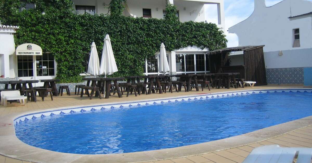 Een foto van het zwembad bij Torre Velha Algarve